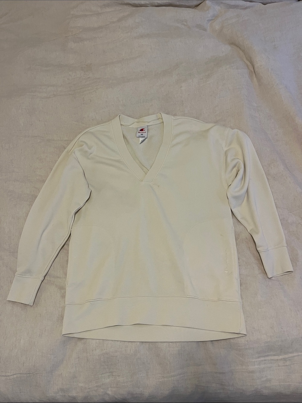 Champion Women's V-Neck Sweatshirt in Cream